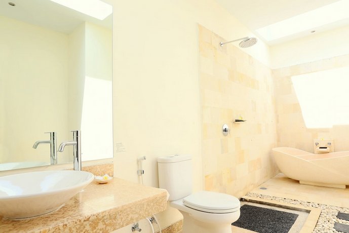 Jas Green Villas and Spa