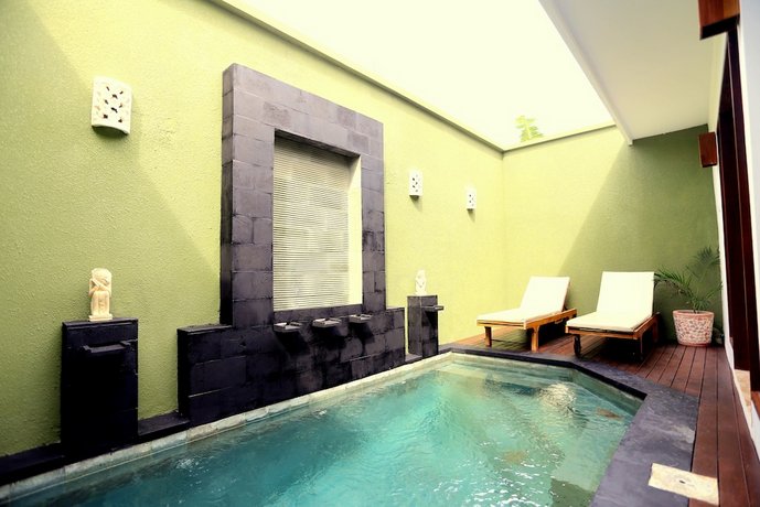 Jas Green Villas and Spa