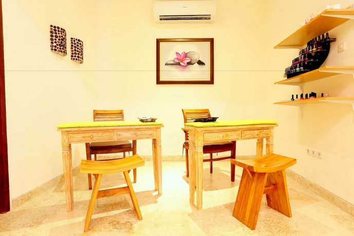 Jas Green Villas and Spa