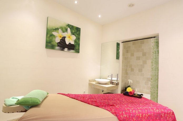 Jas Green Villas and Spa