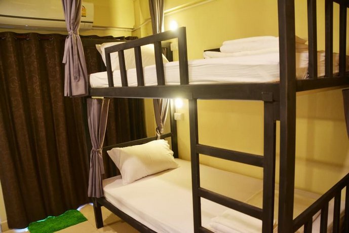 Chang Hostel