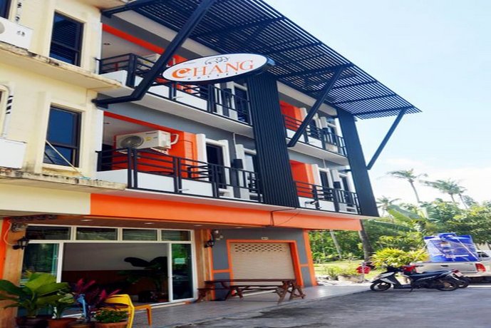 Chang Hostel