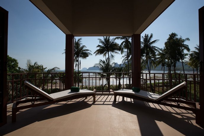 Amatapura Beachfront Villa 1