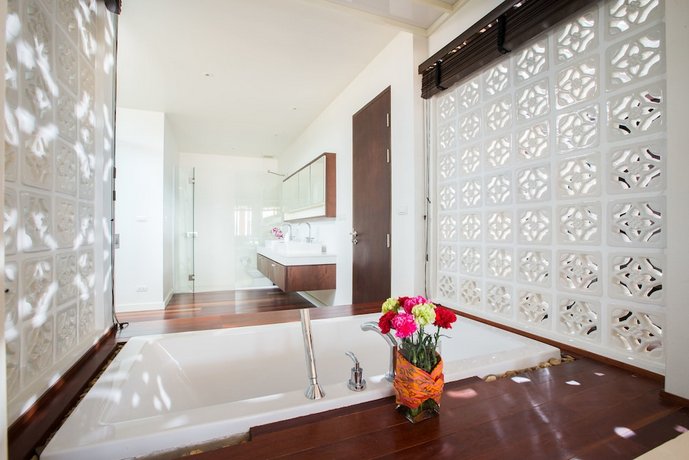 Amatapura Beachfront Villa 1