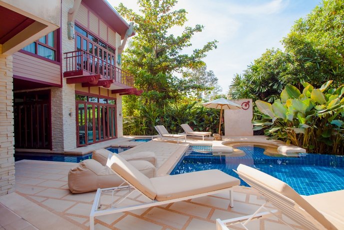 Amatapura Beachfront Villa 1