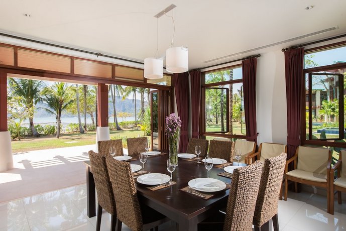 Amatapura Beachfront Villa 1