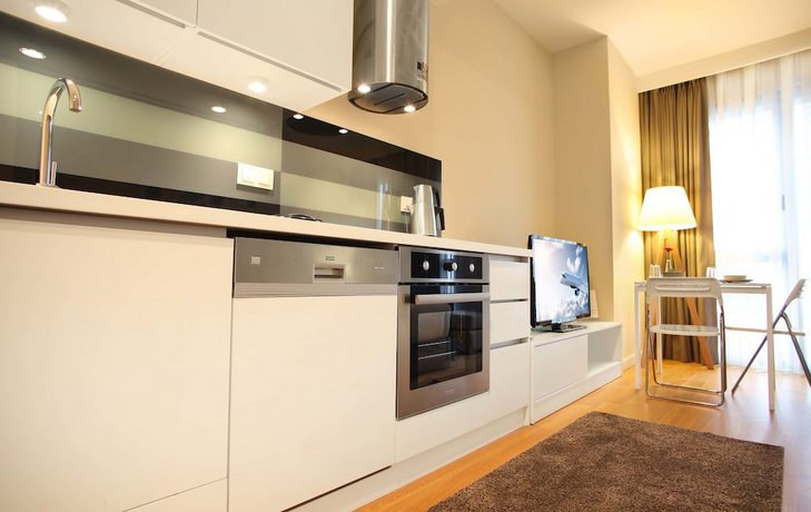 G Suites Airport