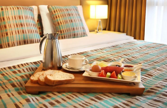 G Suites Airport