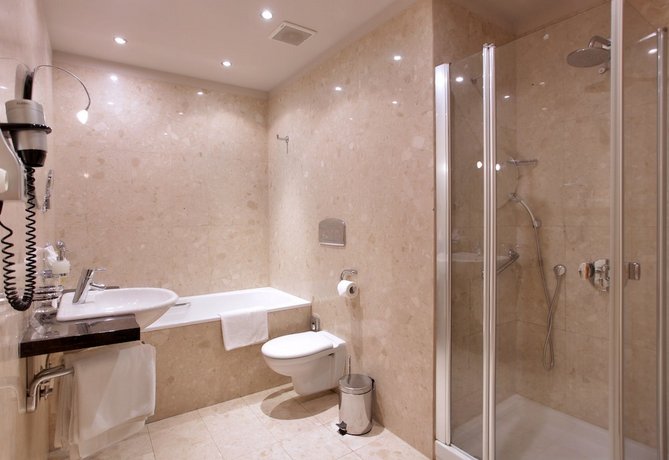 Absolutum Boutique Hotel