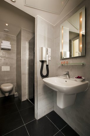 Hotel Eden Opera