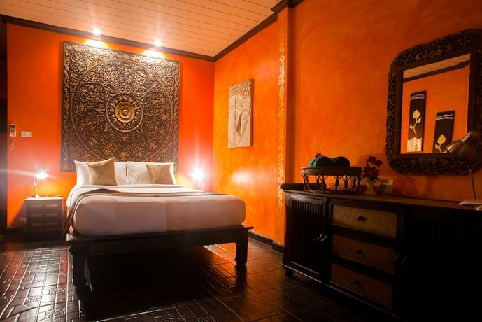 Baan Manuchang Villa