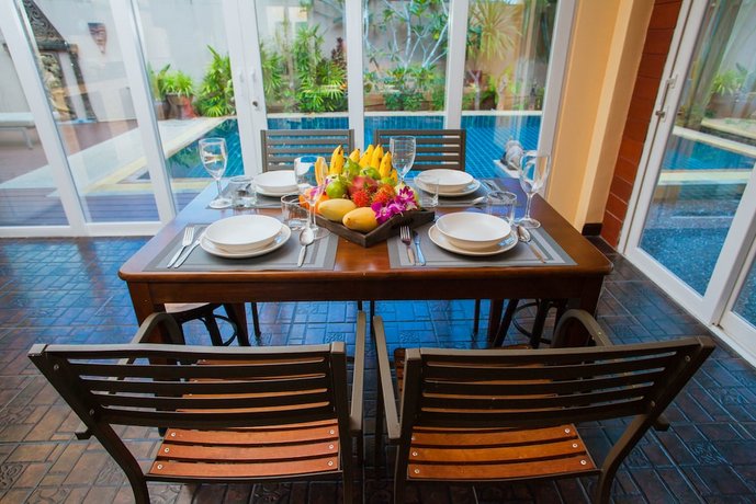 Baan Manuchang Villa