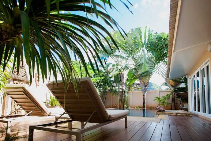 Baan Manuchang Villa