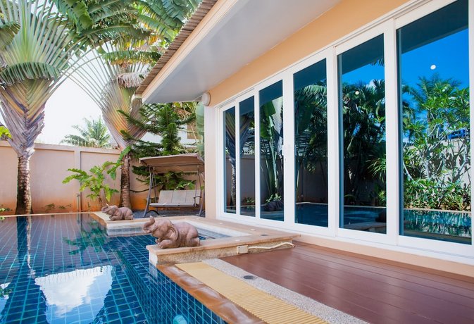Baan Manuchang Villa