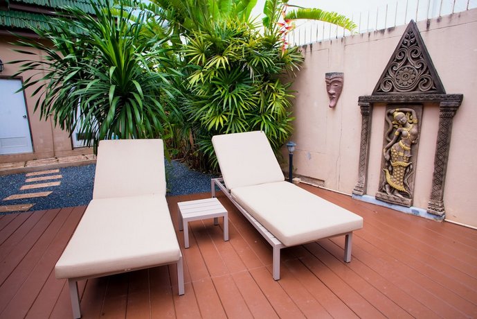 Baan Manuchang Villa