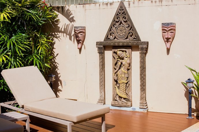 Baan Manuchang Villa