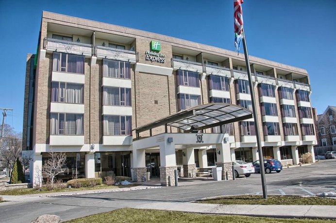 Holiday Inn Express Detroit-Birmingham