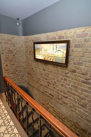 Pera Luna Residence
