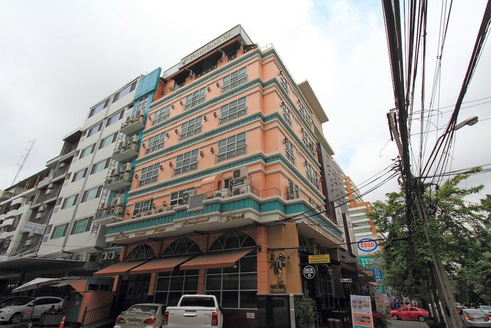 Bourbon St Boutique Hotel