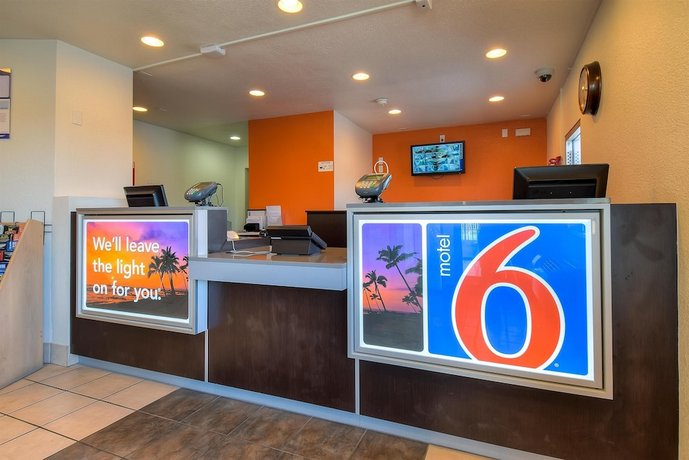 Motel 6 Stanton