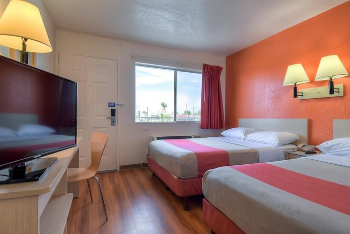 Motel 6 Stanton