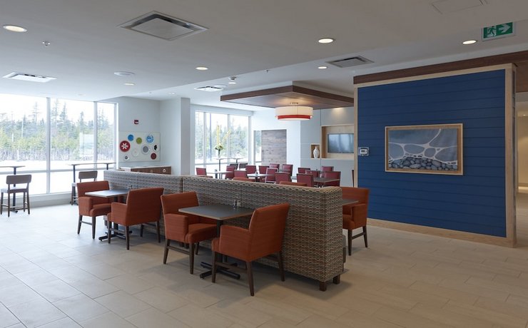 Holiday Inn Express & Suites St John's Airport