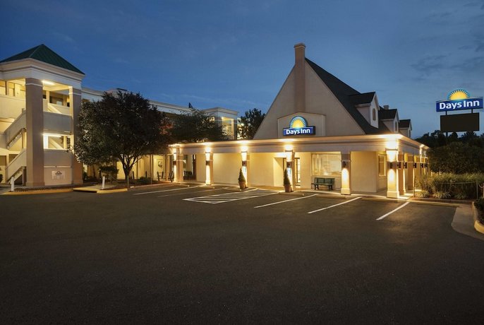 Days Inn by Wyndham Alexandria