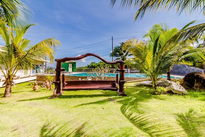 Chalong Hill Tropical Garden Homes