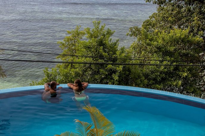 Treasure Cove Hotel & Restaurant