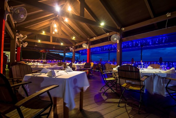 Treasure Cove Hotel & Restaurant