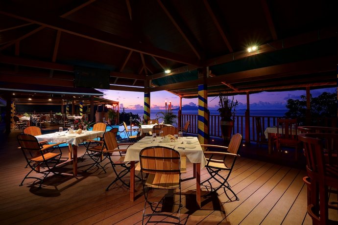 Treasure Cove Hotel & Restaurant
