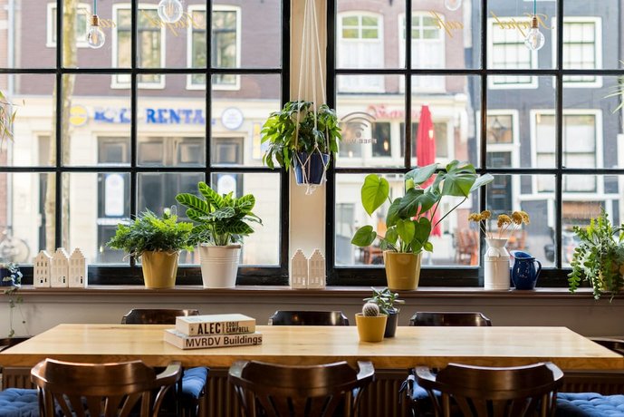 Bar_Restaurant