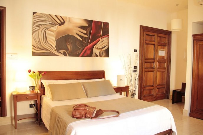 St Peter' Six Rooms & Suites