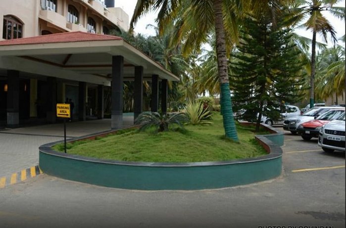 The Royal Orchid Resort & Convention Center