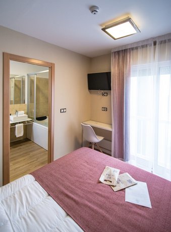 Hostal La Lonja