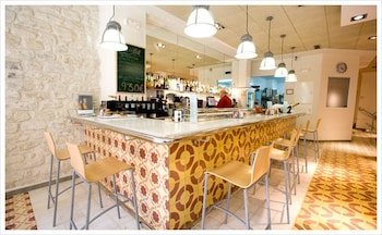 Hostal La Lonja