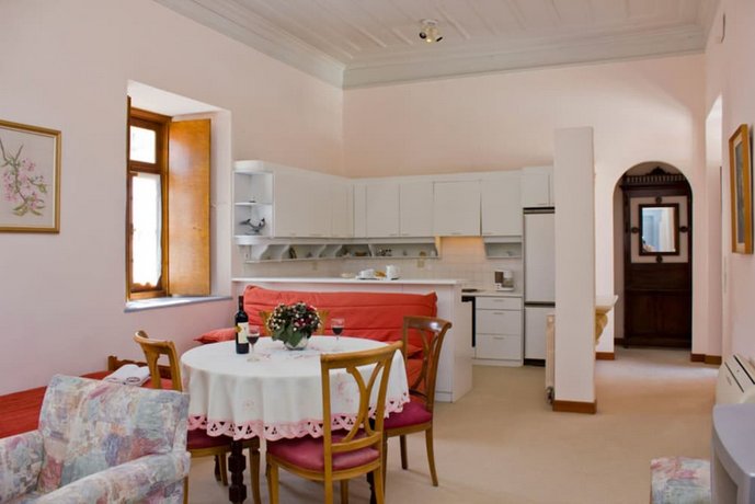 Achilleas Pension