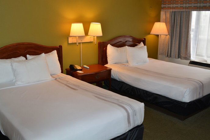 Chicago Lake S Hotel Compare Deals Chicago Lake S Hotel Compare Deals