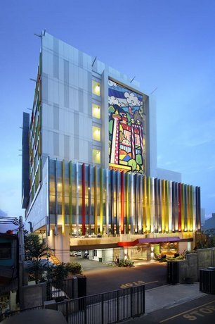MaxOneHotels com at Pemuda
