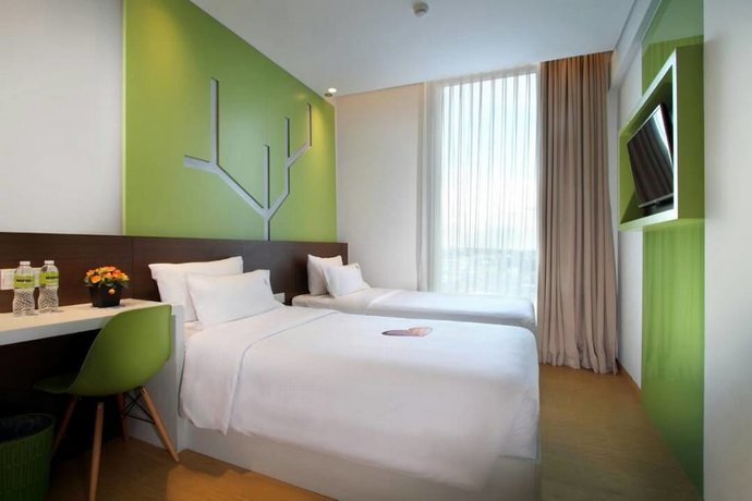 MaxOneHotels com at Pemuda