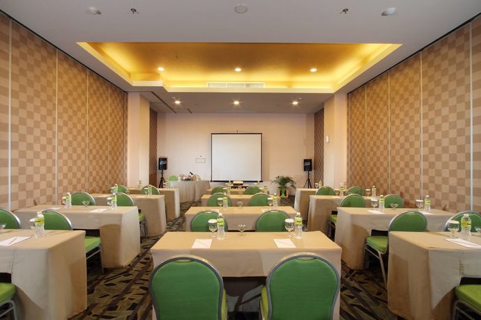 MaxOneHotels com at Pemuda