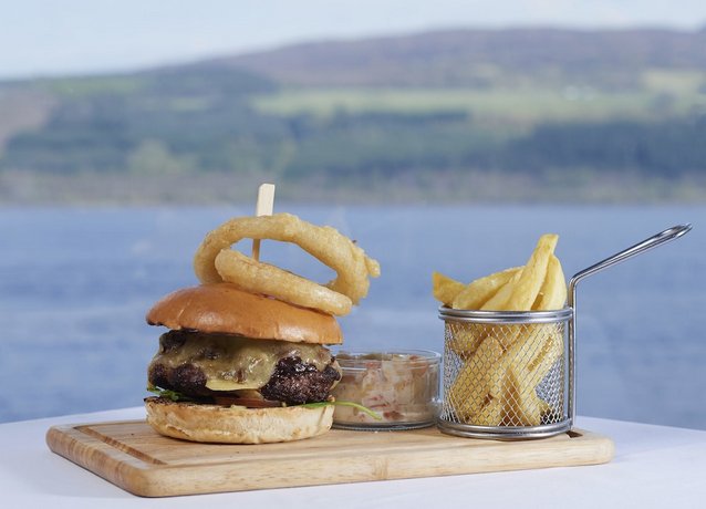 Loch Ness Clansman Hotel