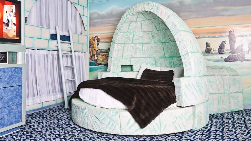 Fantasyland Hotel