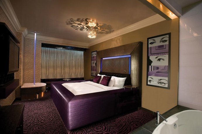 Fantasyland Hotel