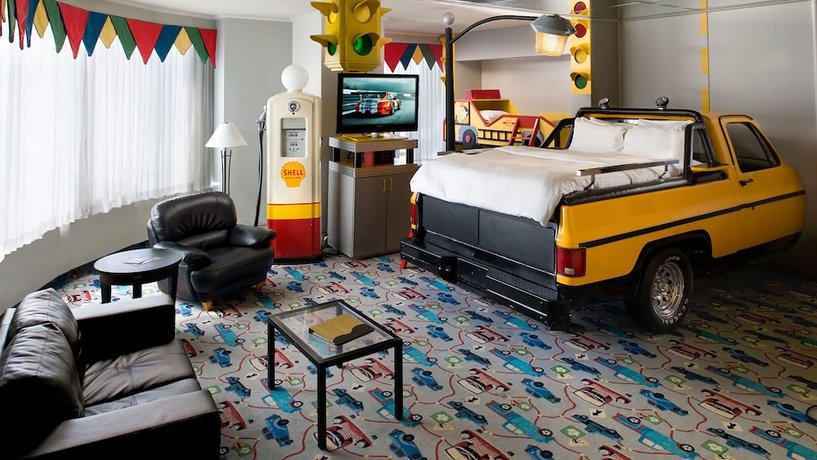 Fantasyland Hotel