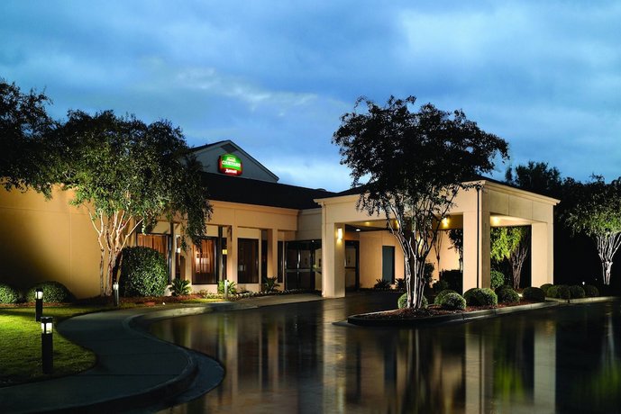 Courtyard Macon