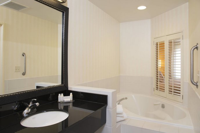 Fairfield Inn & Suites by Marriott Omaha Downtown