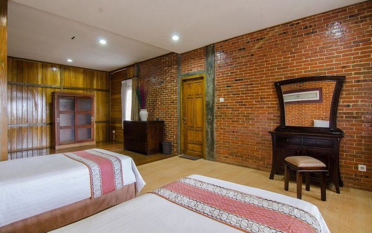 Jambuluwuk Batu Resort