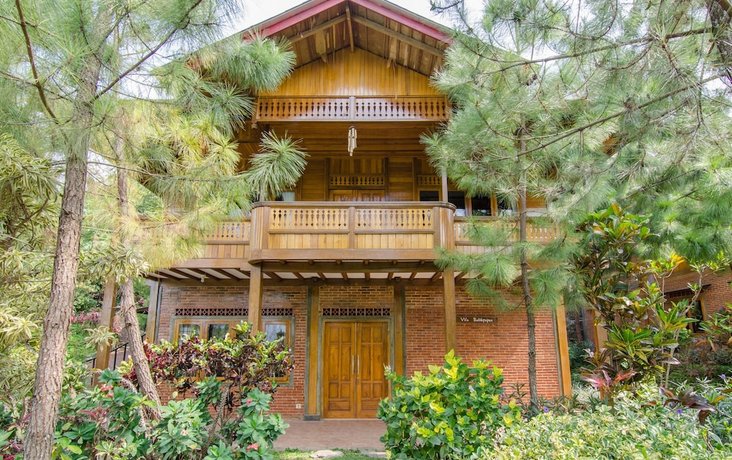 Jambuluwuk Batu Resort