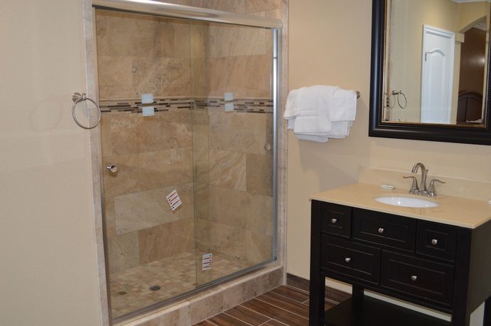 Tustin Motor Lodge